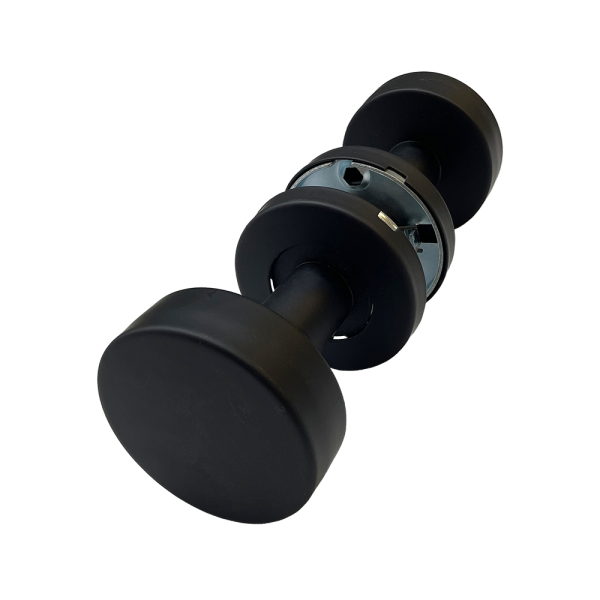 Pomo Manija Roma Negro.